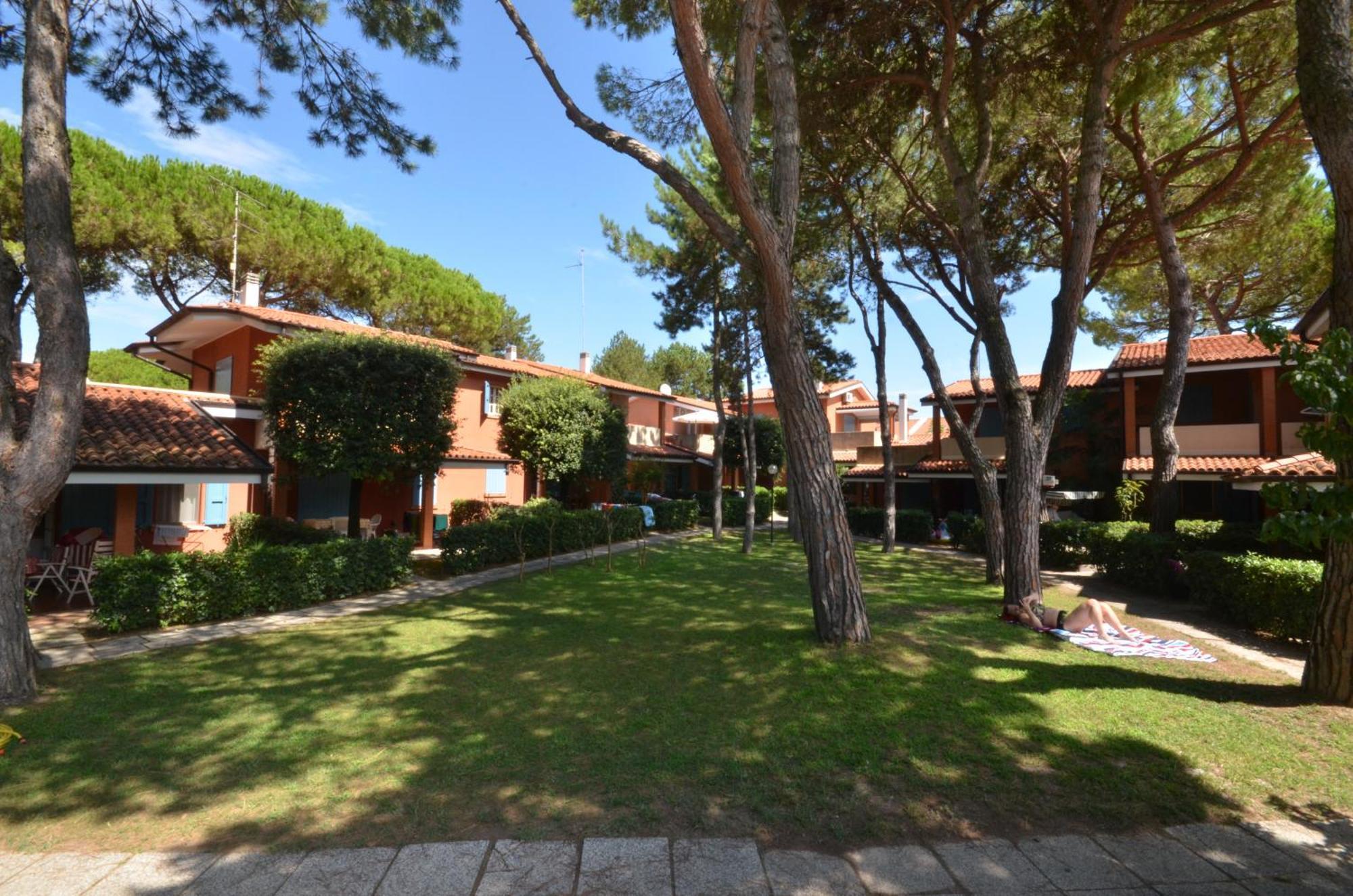 Villaggio Euro Residence Club Bibione Eksteriør billede