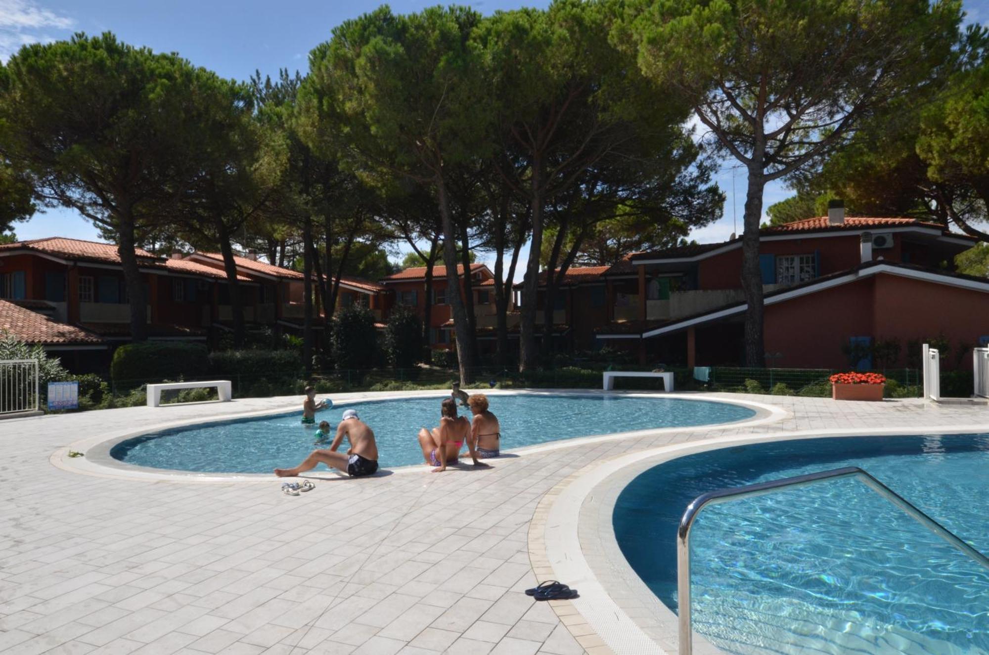 Villaggio Euro Residence Club Bibione Eksteriør billede
