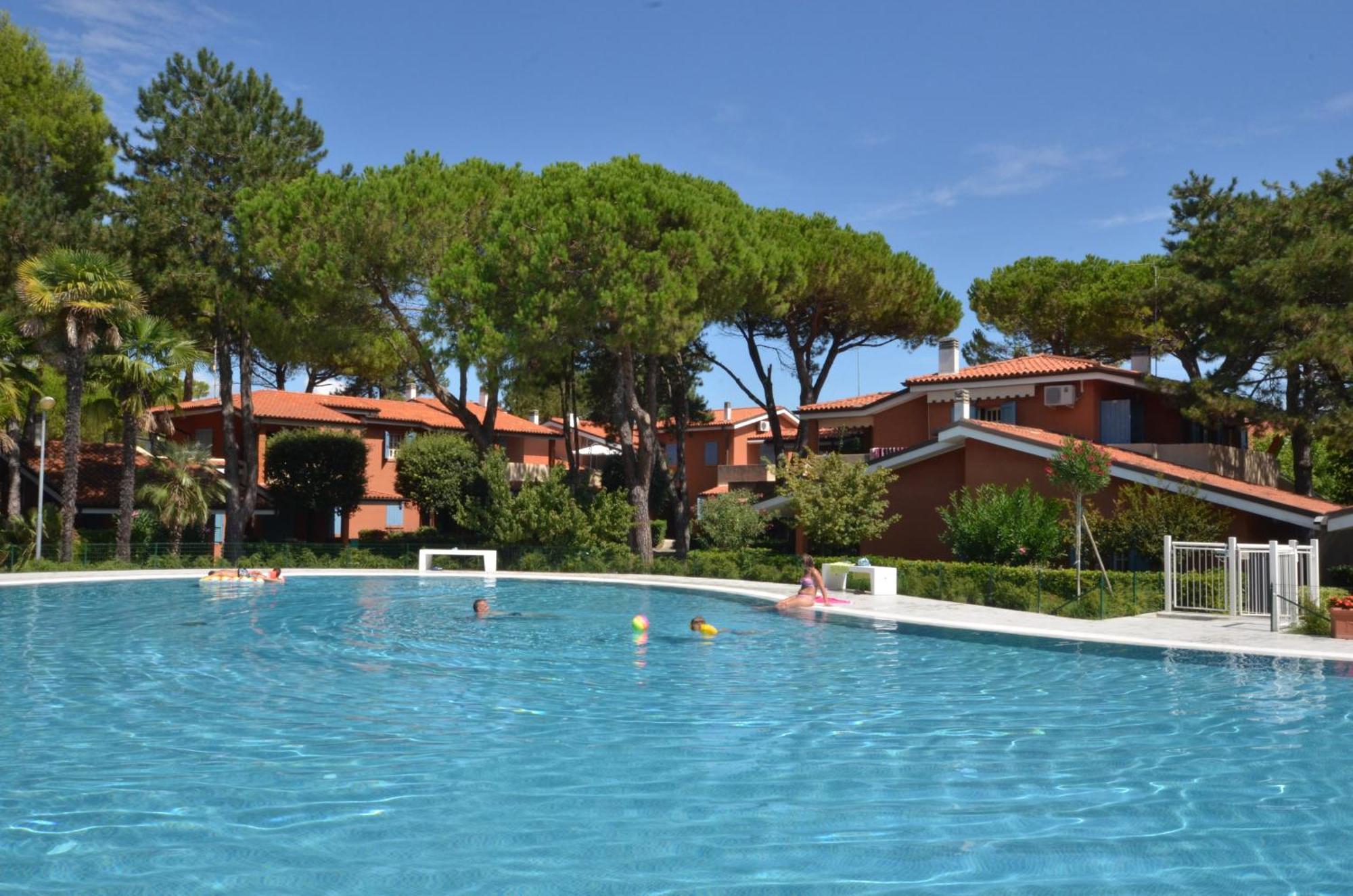 Villaggio Euro Residence Club Bibione Eksteriør billede